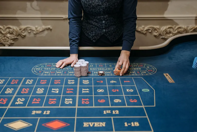 Live-Casino 2024: So holst du dir das echte Casino-Feeling ins Wohnzimmer